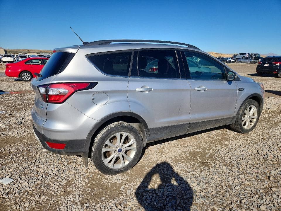 2018 FORD ESCAPE SE 3