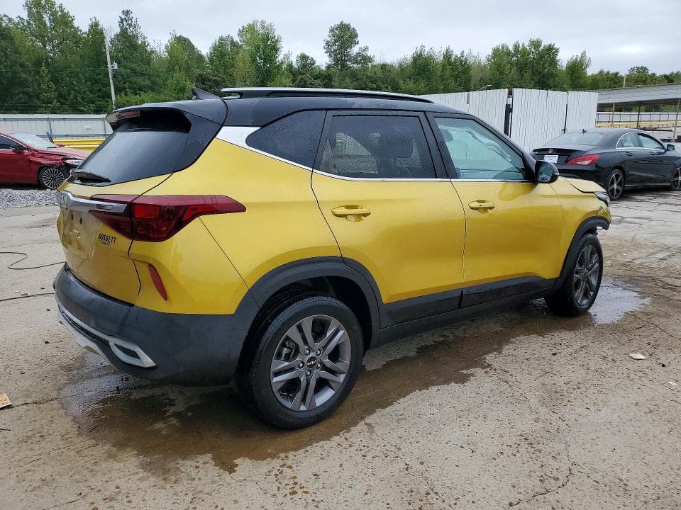 2023 KIA SELTOS S 3