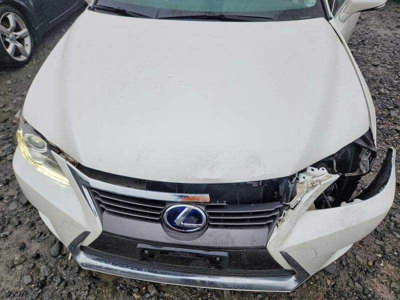 2017 LEXUS CT 200 11