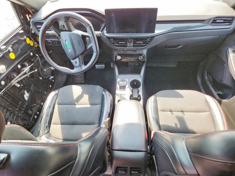 2024 FORD ESCAPE ST LINE 8