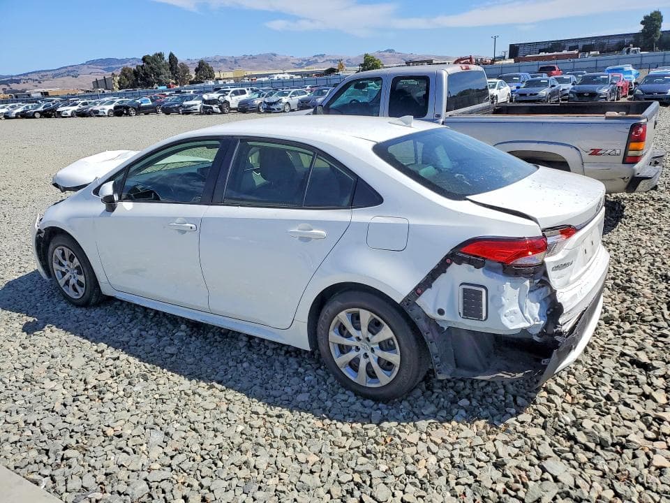 2022 TOYOTA COROLLA LE 2