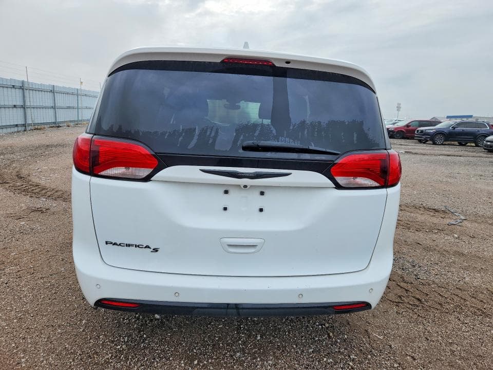2020 CHRYSLER PACIFICA TOURING 6