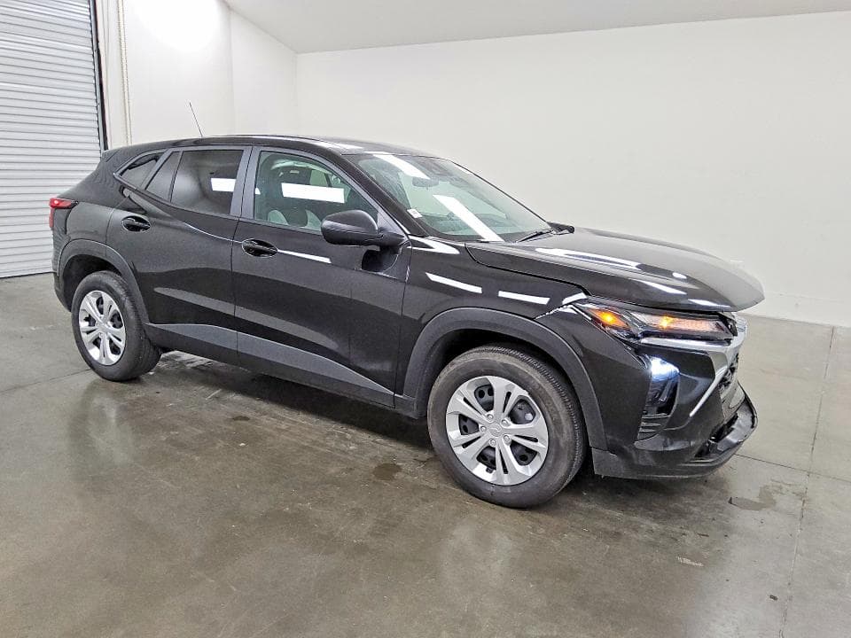 2026 CHEVROLET TRAX LS 4
