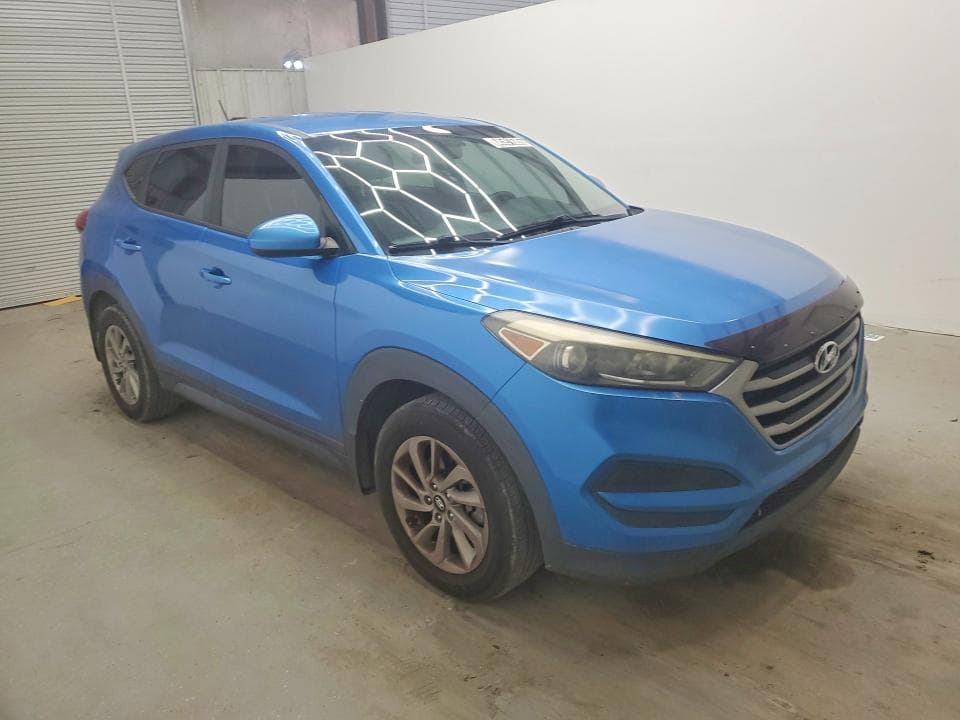 2017 HYUNDAI TUCSON SE 4