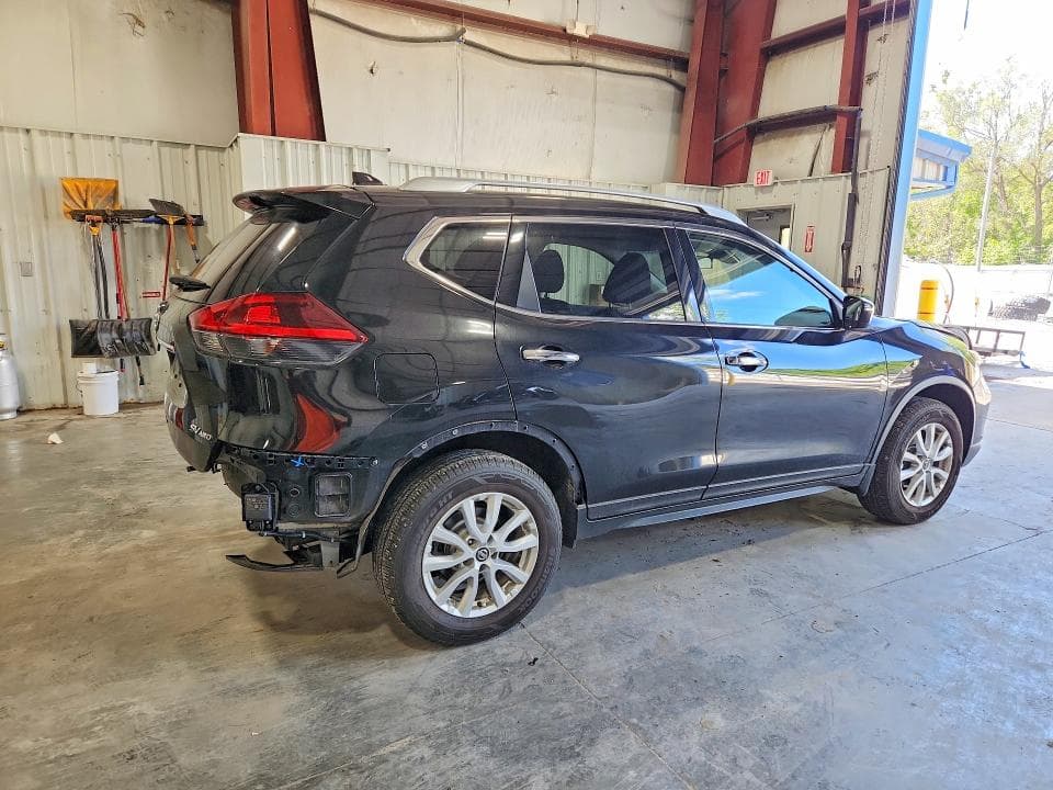 2020 NISSAN ROGUE SV 3
