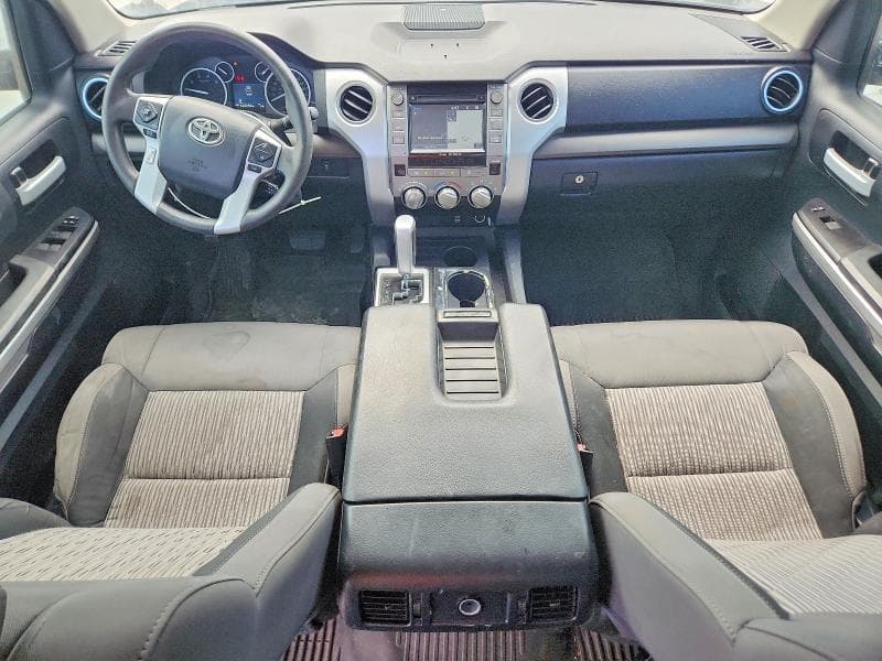 2017 TOYOTA TUNDRA CREWMAX SR5 8