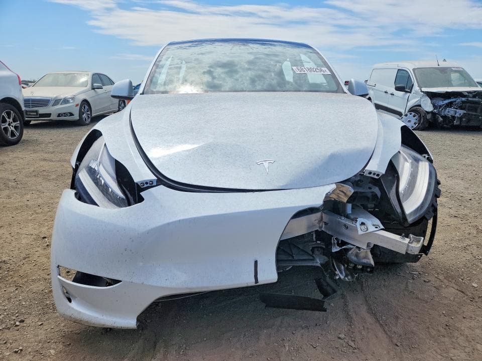 2023 TESLA MODEL Y 5