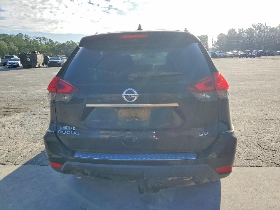 2017 NISSAN ROGUE SV 6
