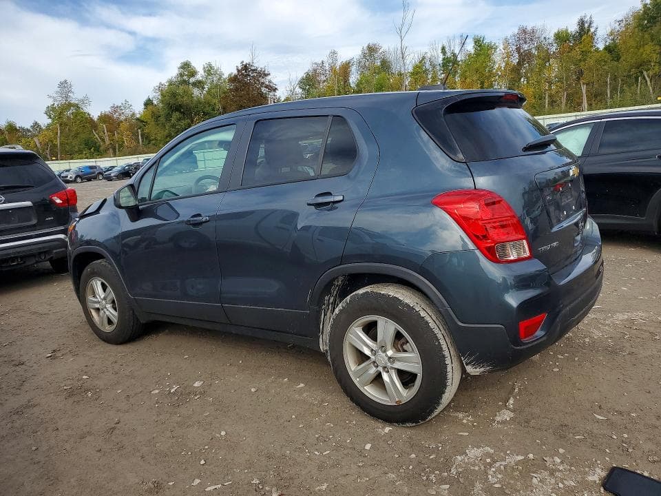 2022 CHEVROLET TRAX LS 2