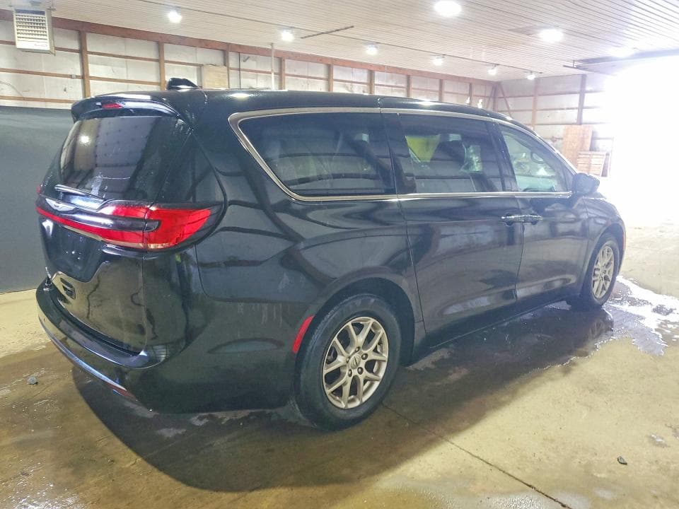 2024 CHRYSLER PACIFICA TOURING L 3