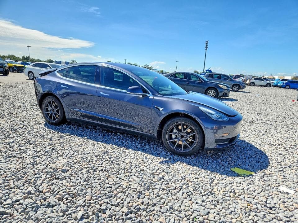 2019 TESLA MODEL 3 4