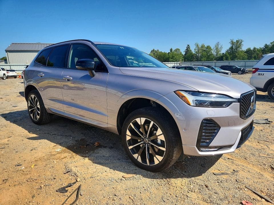 2026 VOLVO XC60 PLUS 4