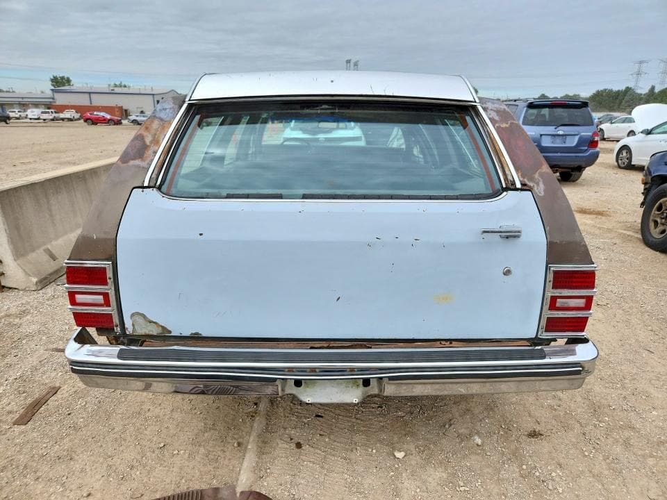 1983 CHEVROLET CAPRICE CLASSIC 6