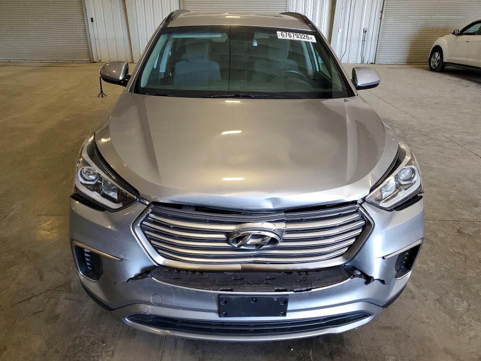 2017 HYUNDAI SANTA FE SE 5