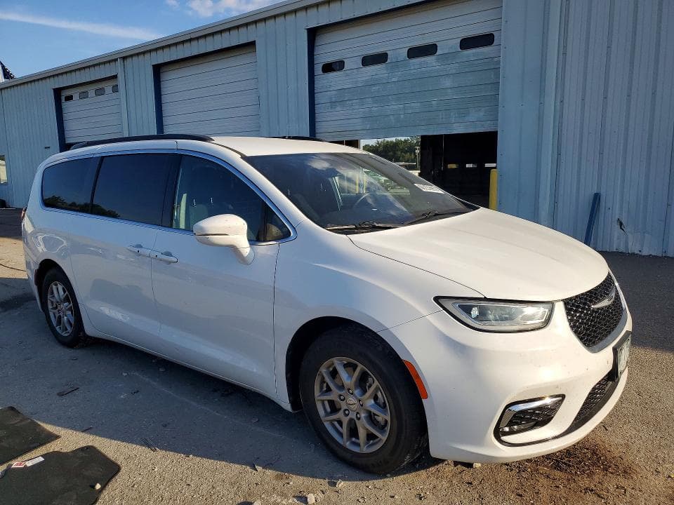 2022 CHRYSLER PACIFICA TOURING 4