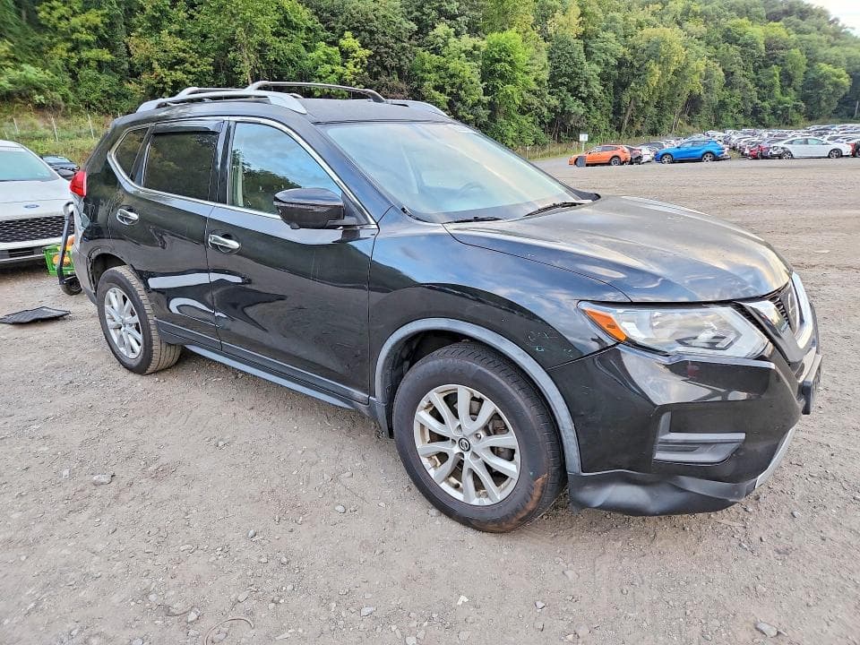 2017 NISSAN ROGUE SV 4