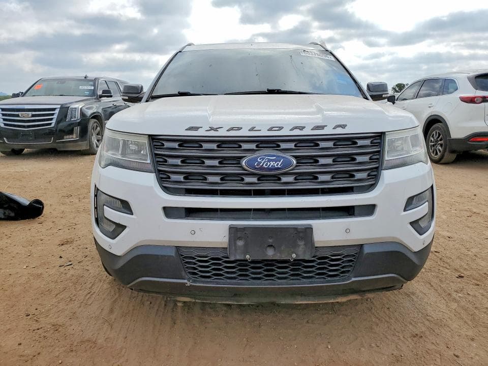 2017 FORD EXPLORER XLT 5