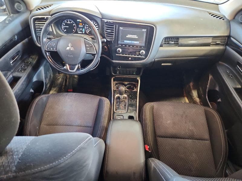 2020 MITSUBISHI OUTLANDER ES 8