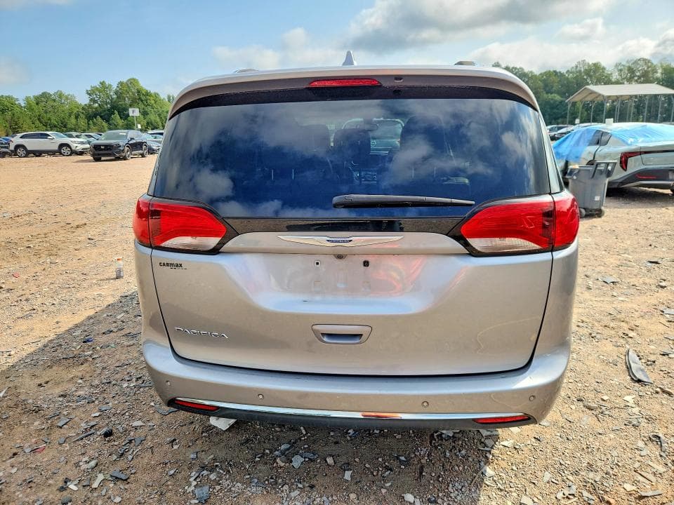 2019 CHRYSLER PACIFICA TOURING L 6