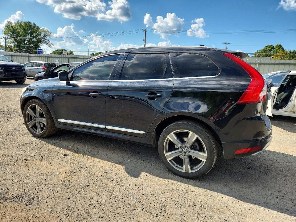 2017 VOLVO XC60 T6 DYNAMIC 2