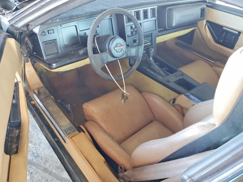 1984 CHEVROLET CORVETTE 8