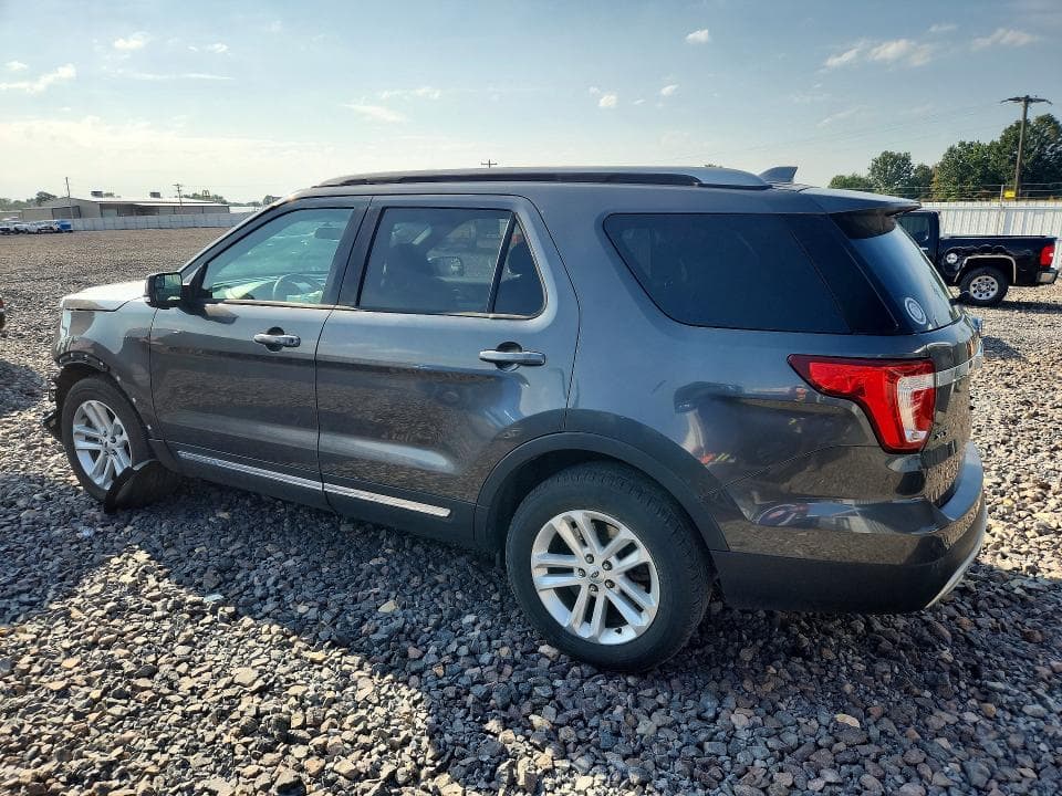 2017 FORD EXPLORER XLT 2