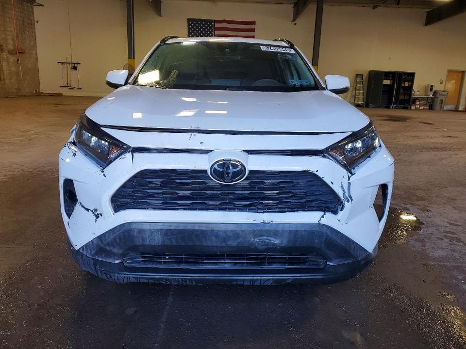2021 TOYOTA RAV4 XLE 5