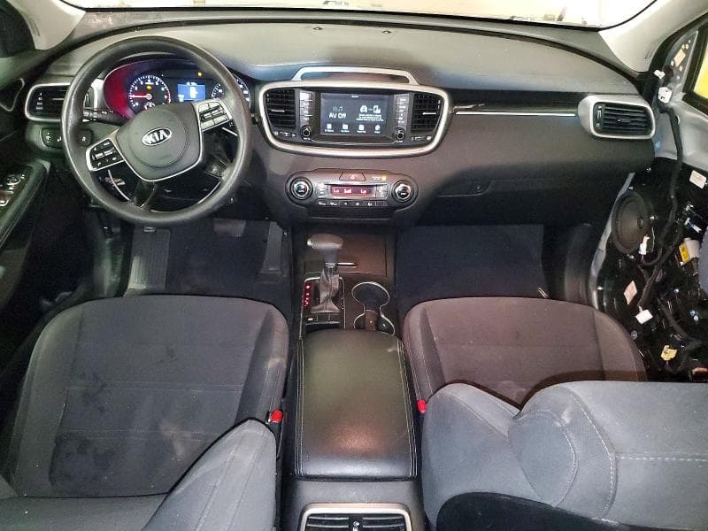 2019 KIA SORENTO LX V6 8