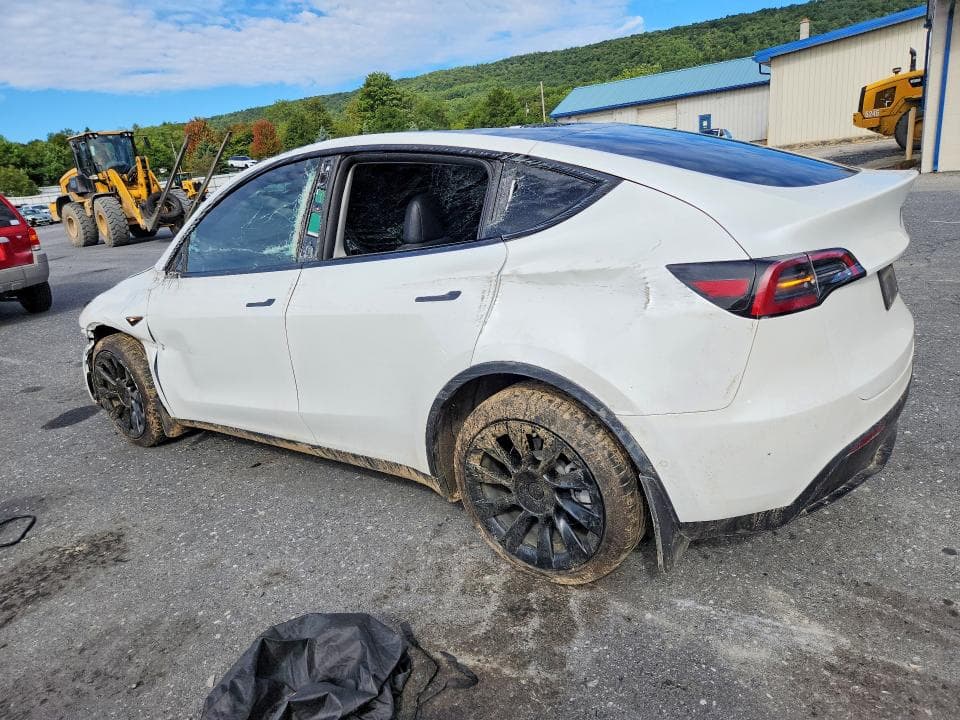 2022 TESLA MODEL Y 2