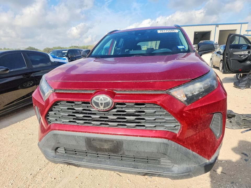 2021 TOYOTA RAV4 LE 5