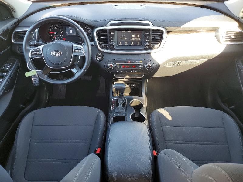 2020 KIA SORENTO S 8