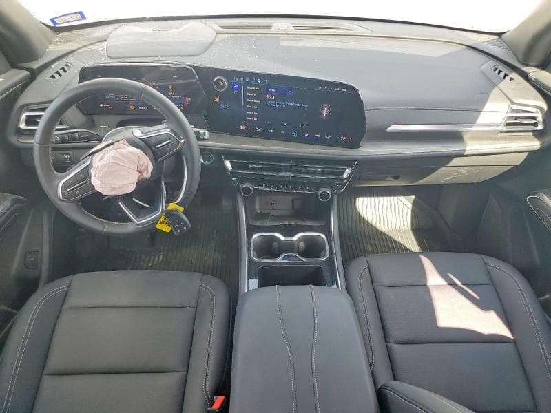 2025 CHEVROLET TRAVERSE LT 8