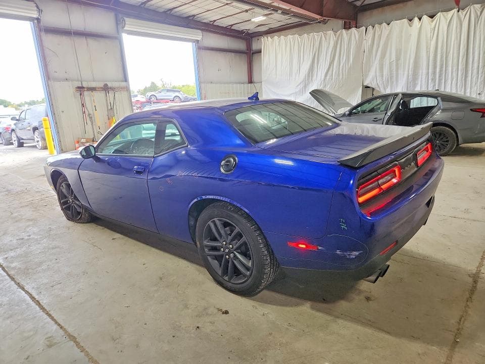 2019 DODGE CHALLENGER SXT 2