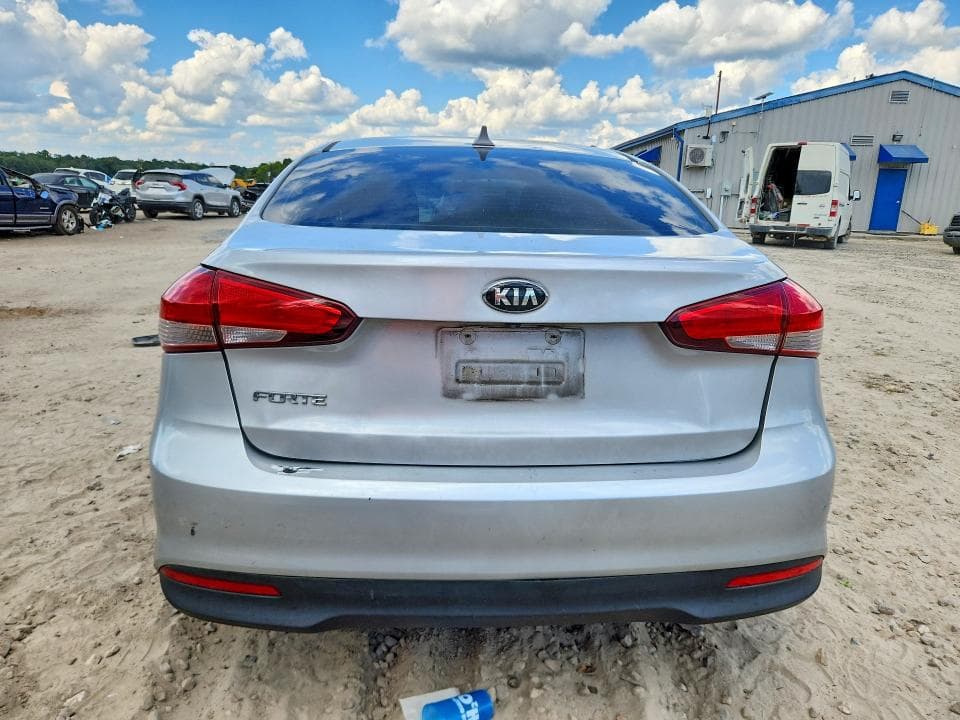 2017 KIA FORTE LX 6