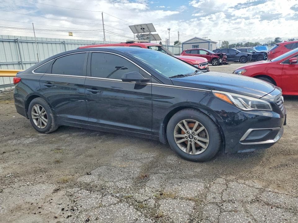 2017 HYUNDAI SONATA SE 4