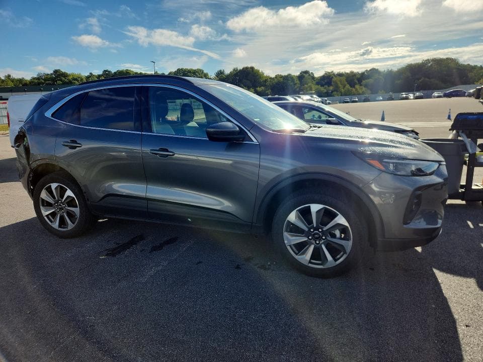 2025 FORD ESCAPE PLATINUM 4