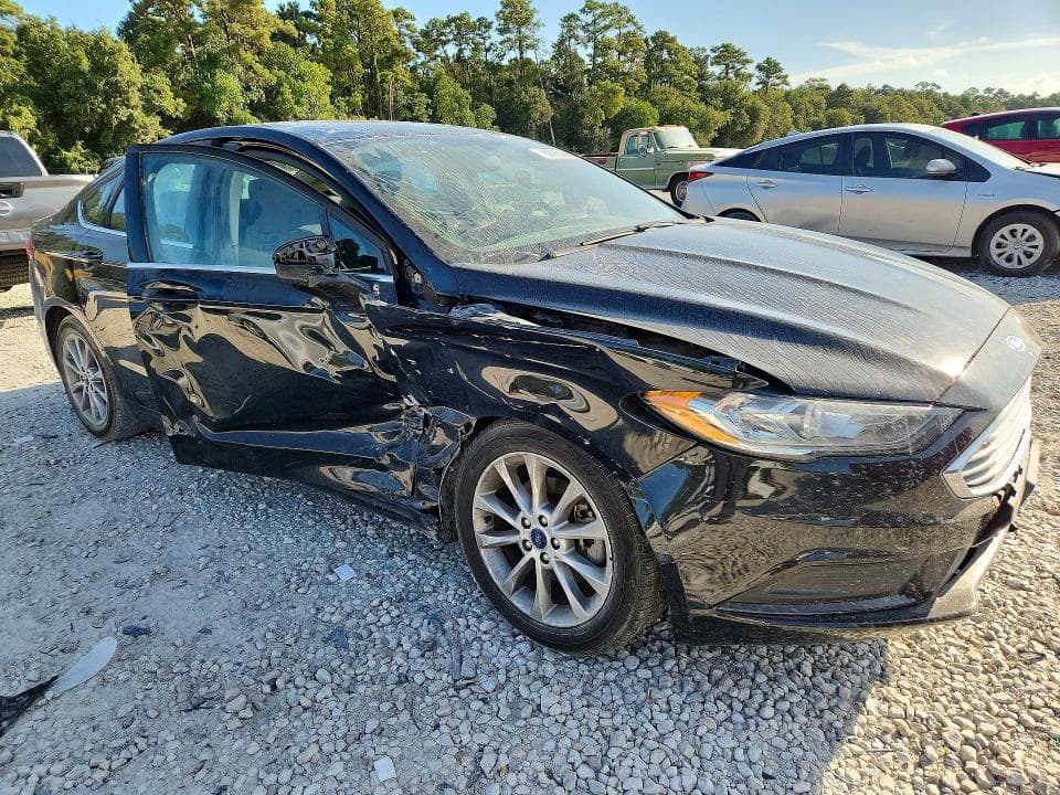 2017 FORD FUSION SE 4