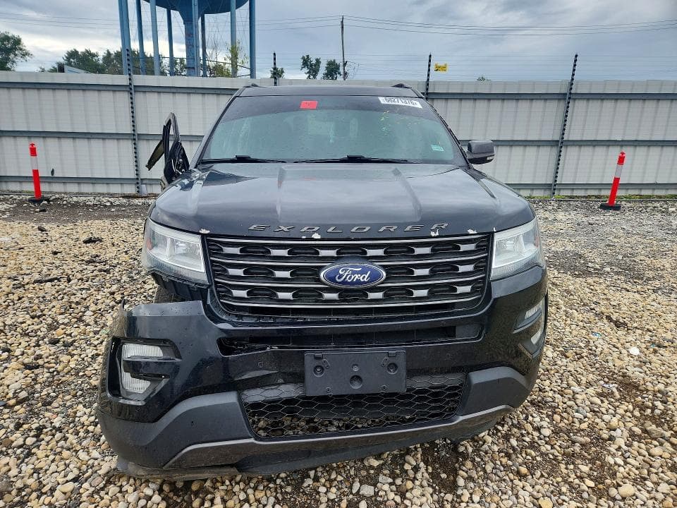 2017 FORD EXPLORER XLT 5
