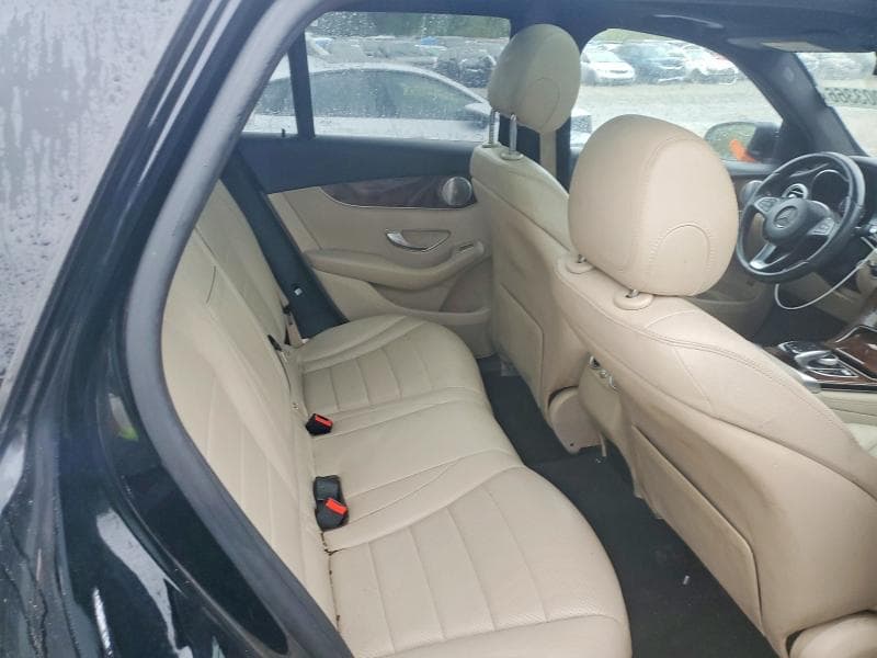 2017 MERCEDES-BENZ GLC 300 4MATIC 11