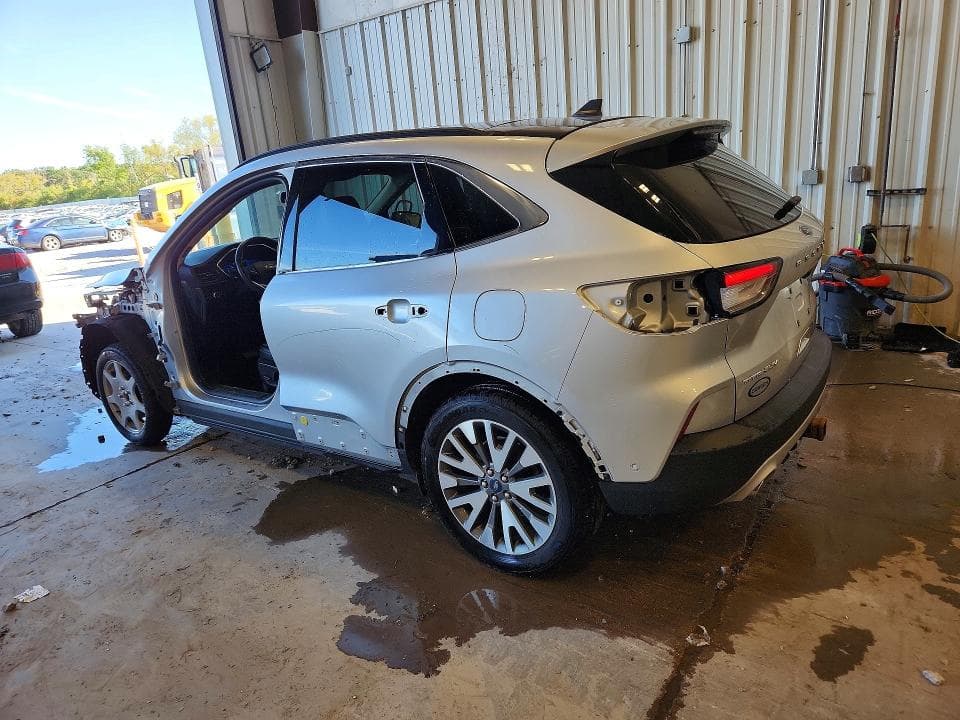 2020 FORD ESCAPE TITANIUM 2