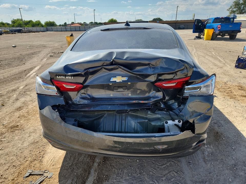 2017 CHEVROLET MALIBU LS 6