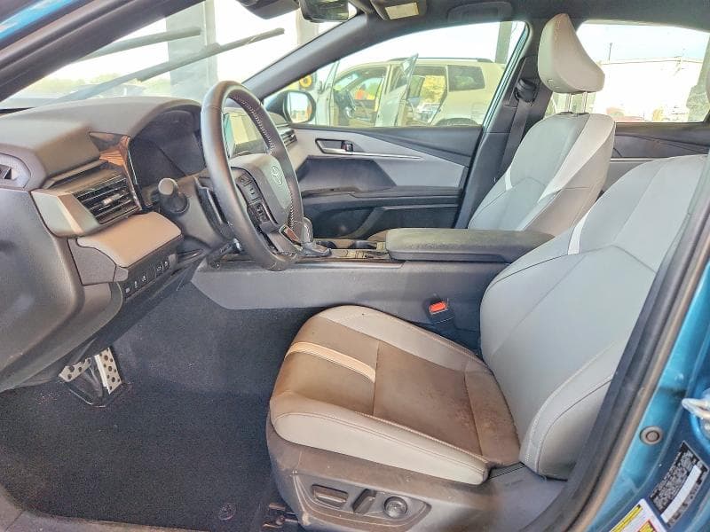 2025 TOYOTA CAMRY SE 7