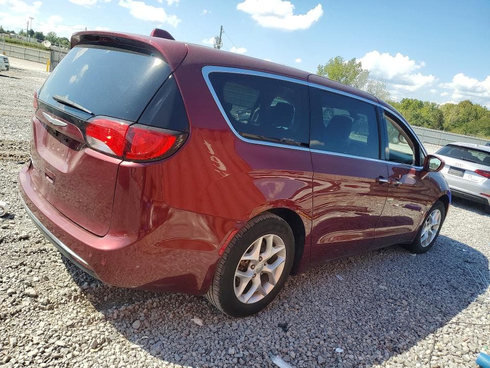 2018 CHRY PACIFICA 3