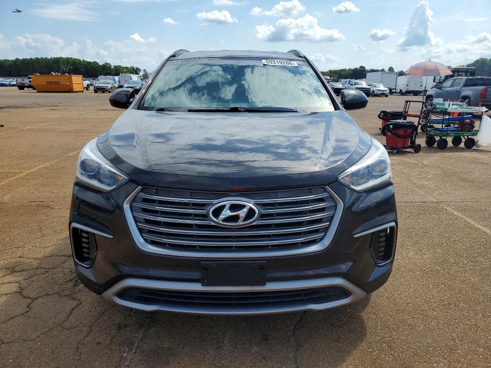 2017 HYUNDAI SANTA FE SE 5