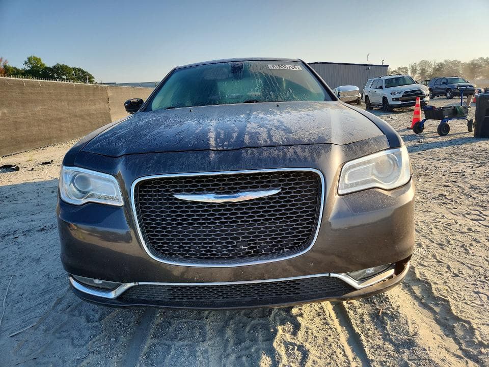 2017 CHRYSLER 300C 5