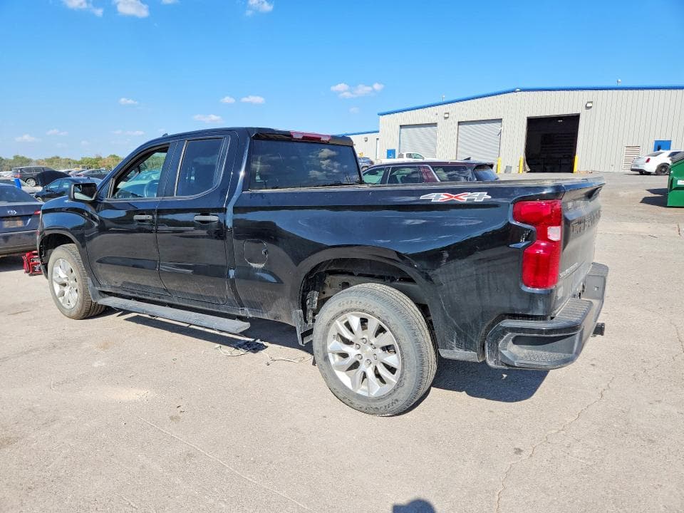 2022 CHEVROLET SILVERADO K1500 CUSTOM 2
