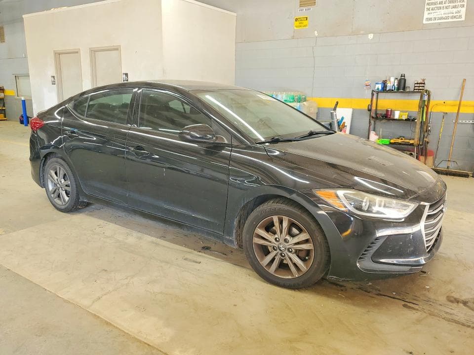 2017 HYUNDAI ELANTRA SE 4