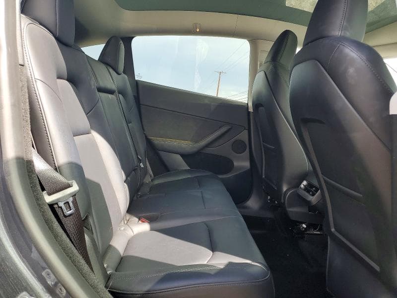 2023 TESLA MODEL Y 10