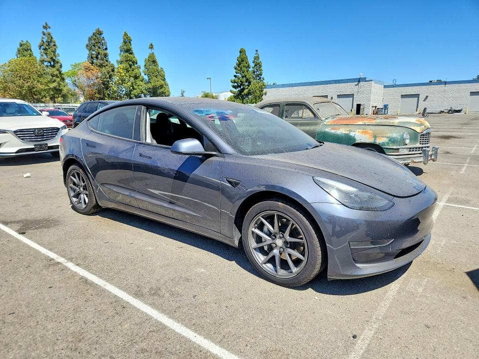 2023 TESLA MODEL 3 4