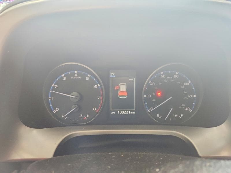 2018 TOYOTA RAV4 XLE 9